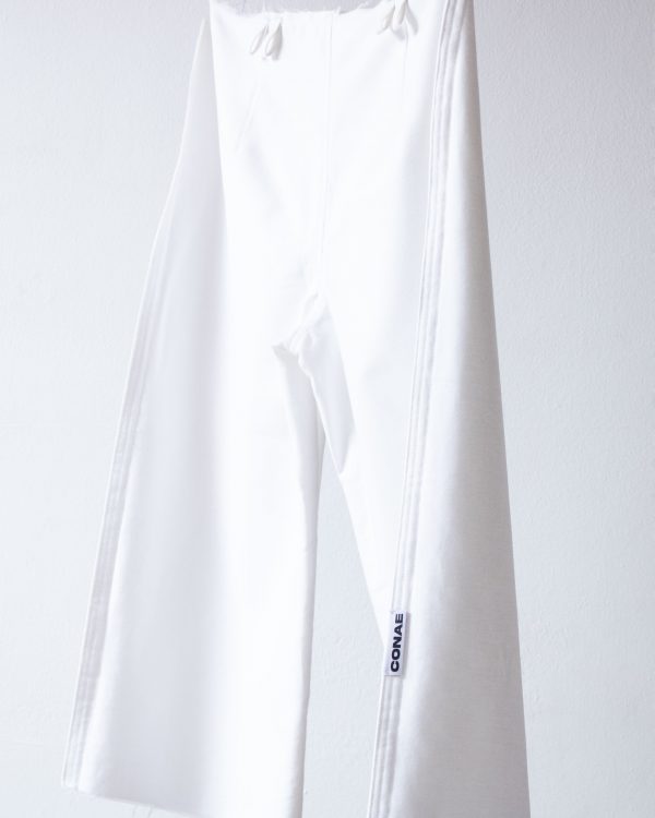 WHITE SHORT